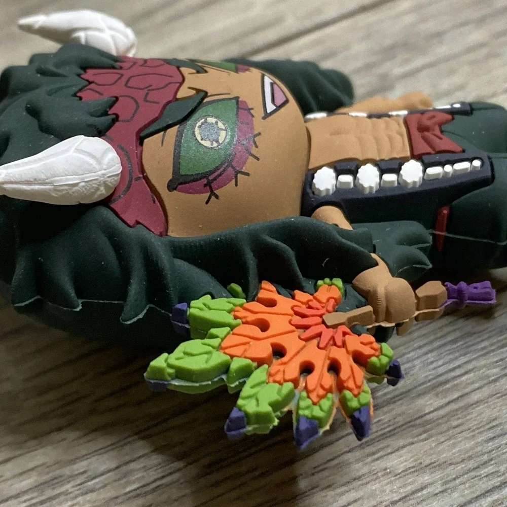 Demon Slayer Karaku Clip Blind Bag Series 8 Key Chain NWT